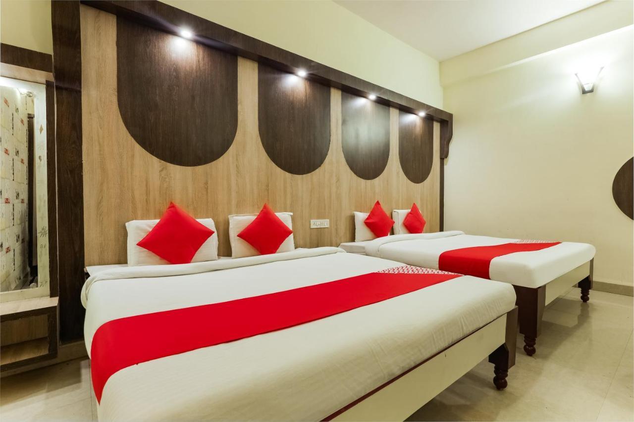 Oyo 49090 G K Jain Hotel Guna Exterior photo