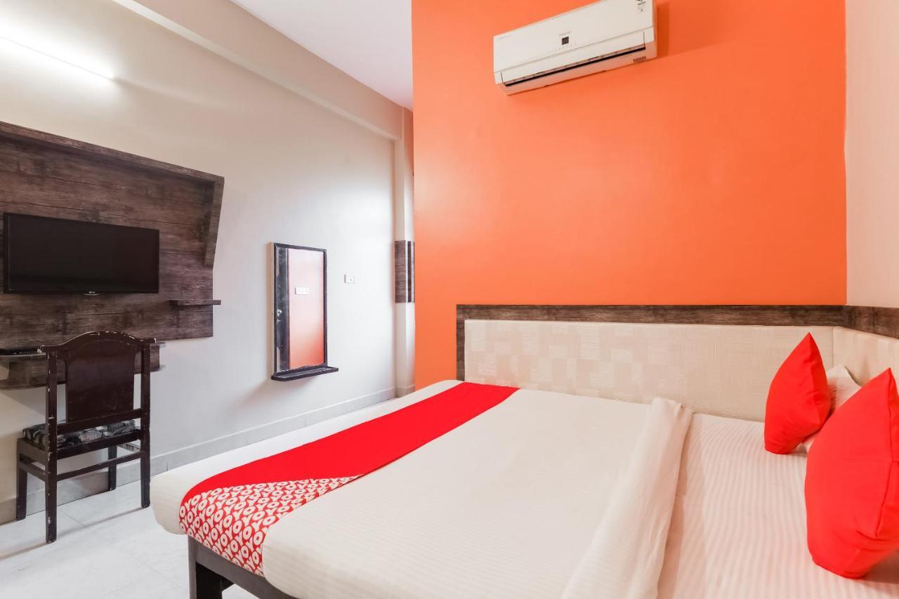 Oyo 49090 G K Jain Hotel Guna Exterior photo